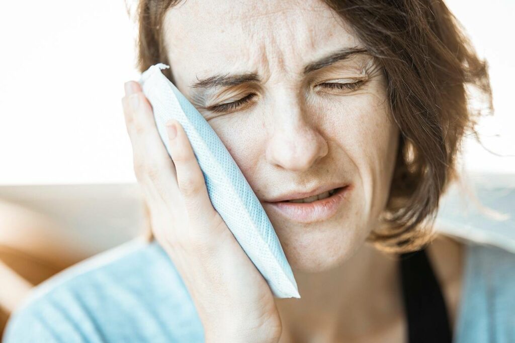Swollen face and unconventional eating habits are challenges that dental patients face